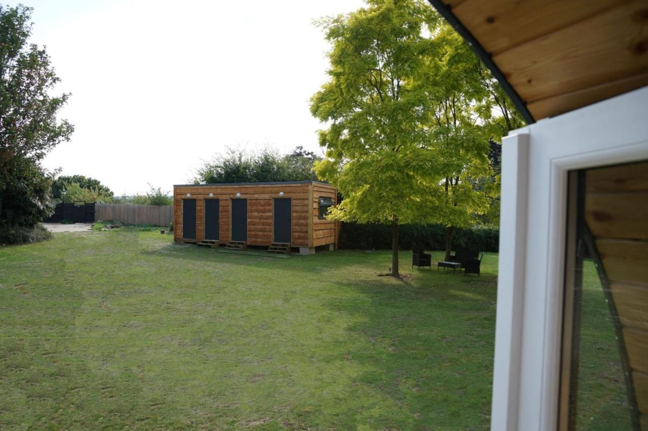 The Piggery Pod Hotel Sittingbourne Bagian luar foto